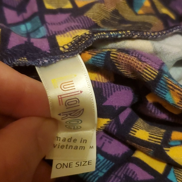 Lularoe LEGGINGS - Picture 3 of 3